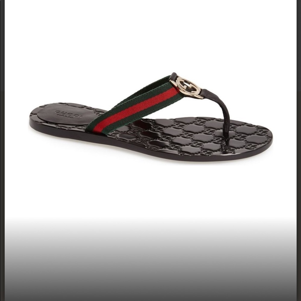 Beautiful Gucci sandals logo bottom